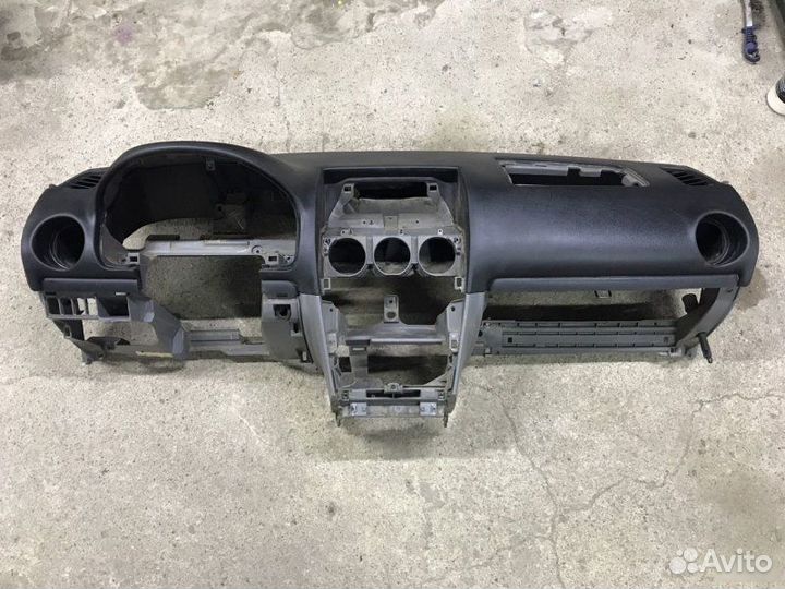 Торпедо Mazda 6 Gg седан 2.0 2003