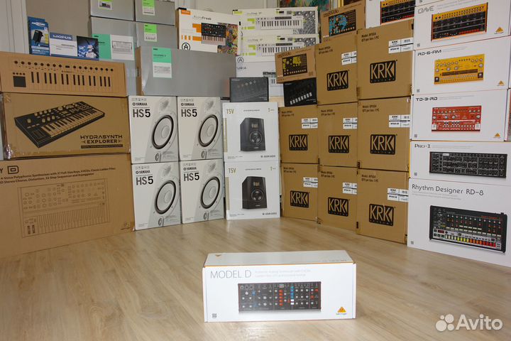 Behringer Model D аналоговый синт. Новый в Наличии