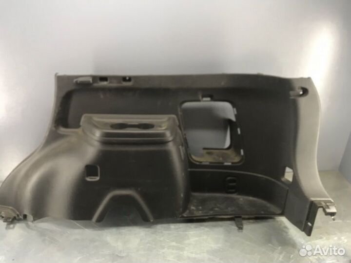 Обшивка багажника правая Mitsubishi Outlander 3 GF