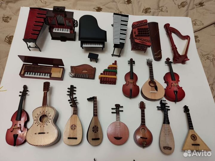 Коллекция музыкальных инструментов
