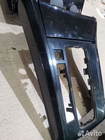 Черная центральная консоль в сборе Astra H