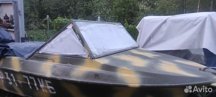 Лодка Крым м130000 - М + Тохатсу 50-310000