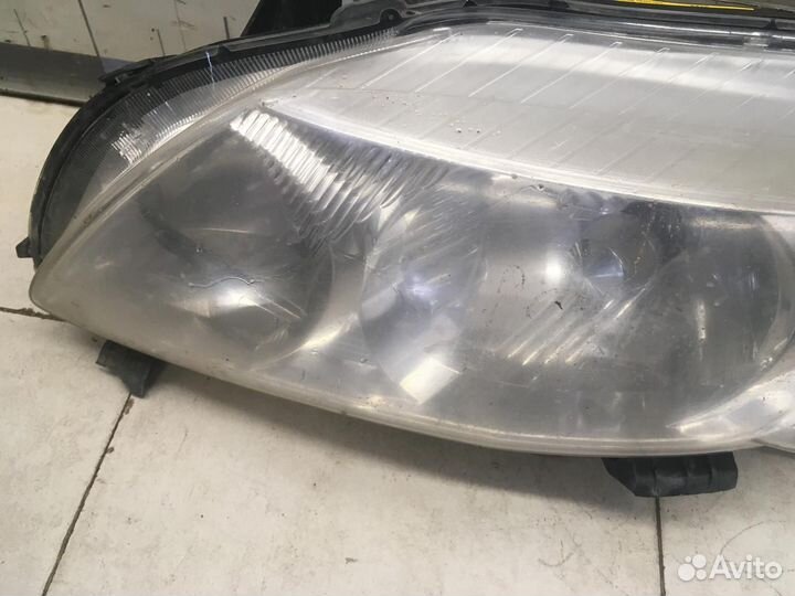 Б/У Б/У Фара левая Сломано одно креплениене