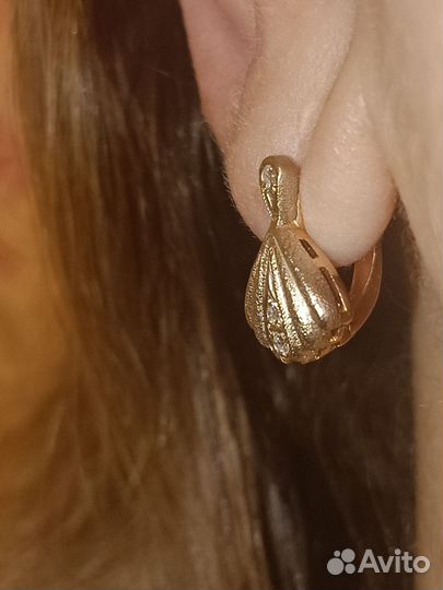 Золотые серьги с бриллиантами 583