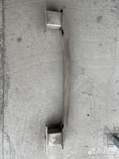 Усилитель заднего бампера Chevrolet Cruze