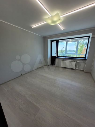 Свободного назначения, 14 м²