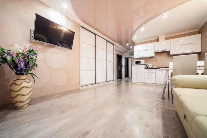 Квартира-студия, 42 м², 1/9 эт.