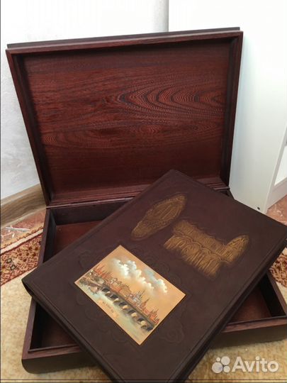 Moscow kremlin. Кремль (переплёт кожа) новая. Vip