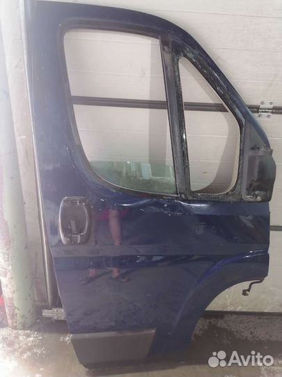 Продаю дверь передняя правая Peugeot boxster