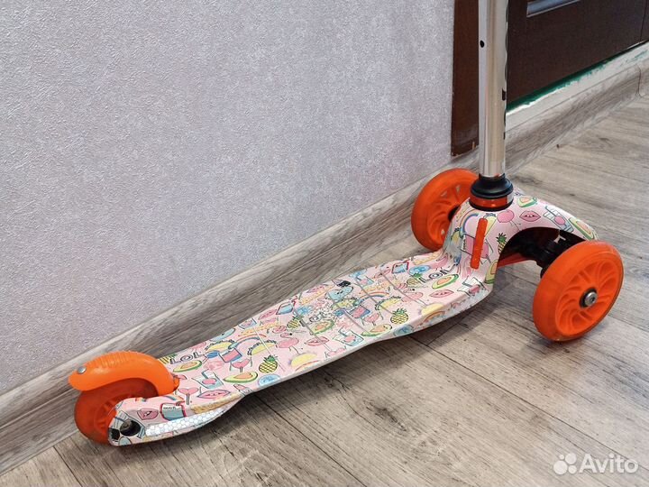 Самокат детский для девочки 3-х колëсный