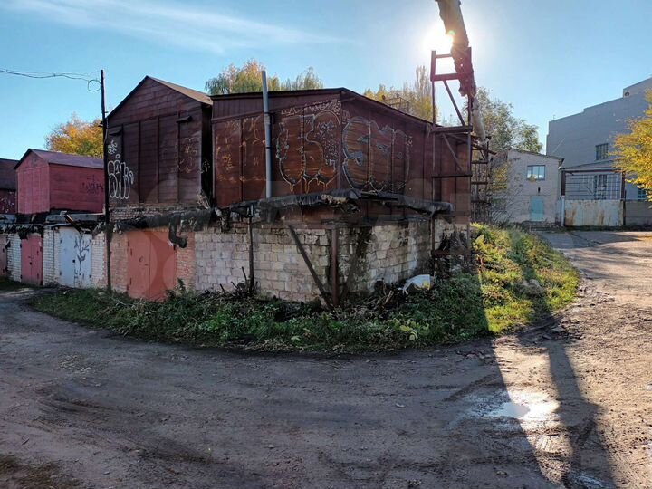 Гараж, > 30 м²
