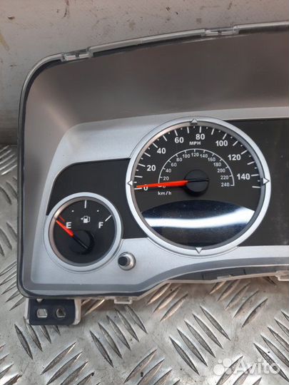 Щиток приборов (приборная панель) Jeep Compass