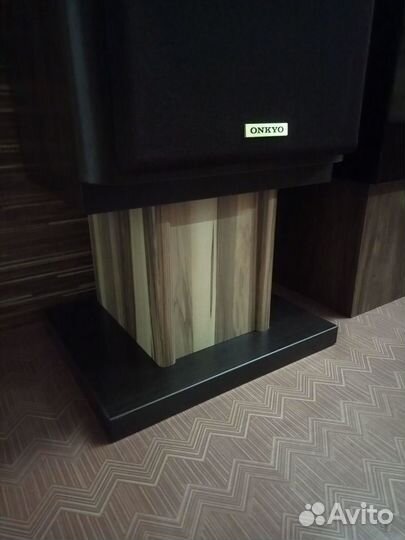 Подставки для ас Onkyo D 77 XD