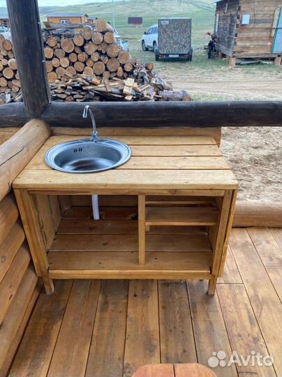 Столик под раковину