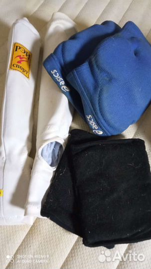 Наколенники. Синие купили