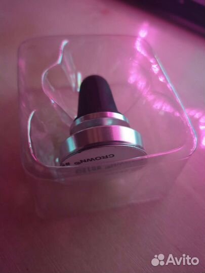 Магнитный держатель для телефона автомобильный