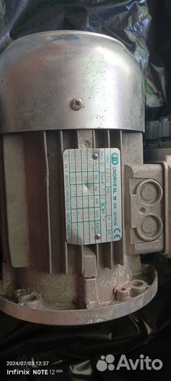 Трехфазный двигатель 63A-4 кВт0,13