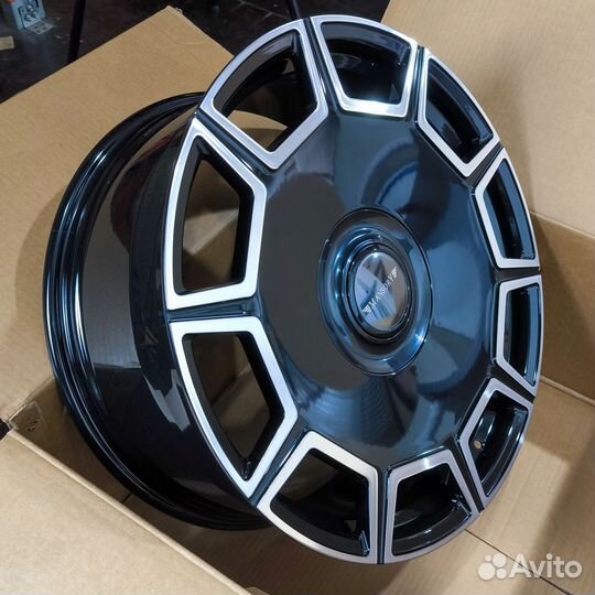 Новые кованые диски R22 Mansory на Zeekr 001