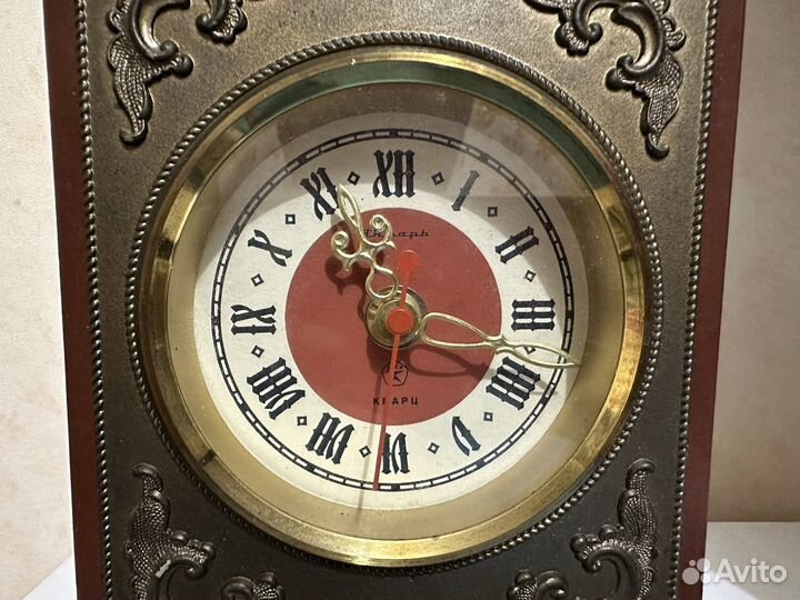 Настольные часы