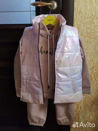 Спортивный костюм с жилетом для девочек