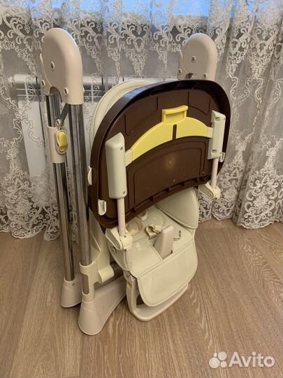 Стульчик для кормления tommy