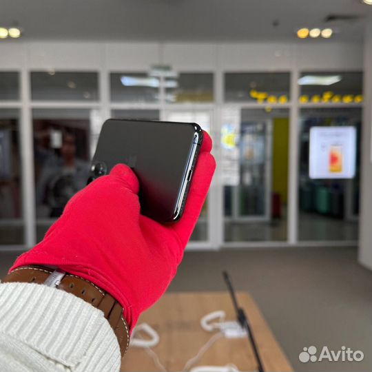 iPhone 11 Pro, 256 ГБ