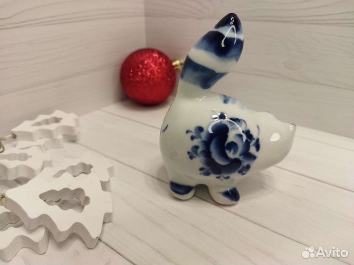 Фигурка фарфоровая Кот Гжель