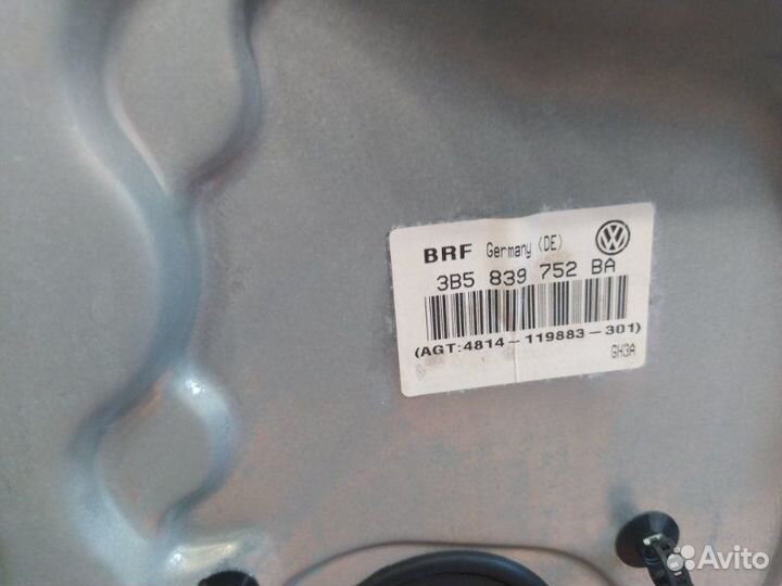 Стеклоподъемник механический задний правый