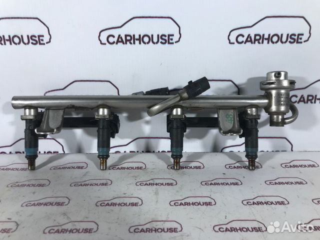 Рампа с форсунками Audi A4 B7 2.0 ALT