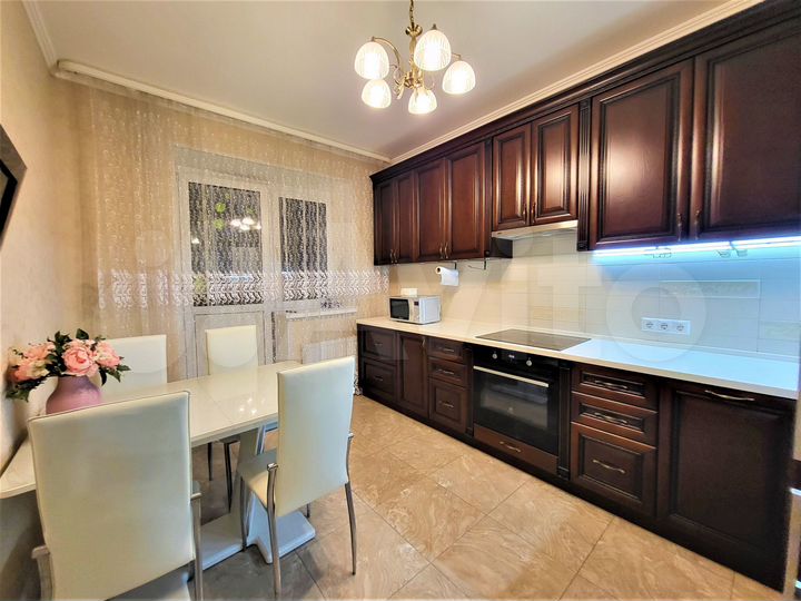 2-к. квартира, 60 м², 9/23 эт.