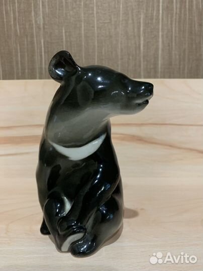 Статуэтка фарфор 