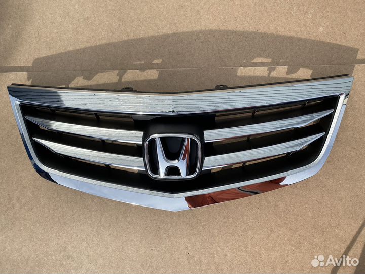 Honda accord 8 рест Решетка радиатора