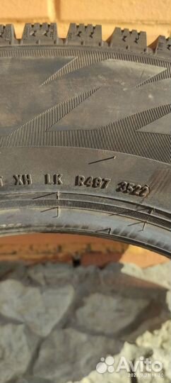 Pirelli Formula Ice 215/65 R16 98