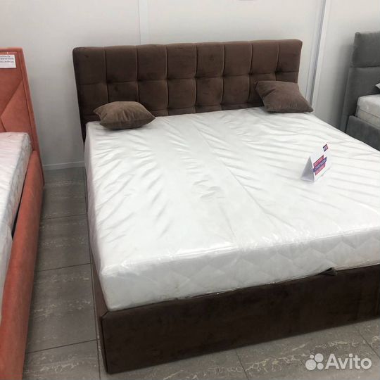 Кровать в спальню Кровать от производителя