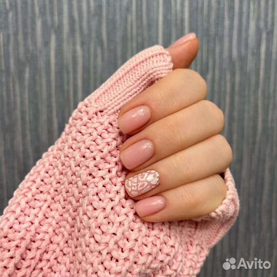 Маникюр, педикюр