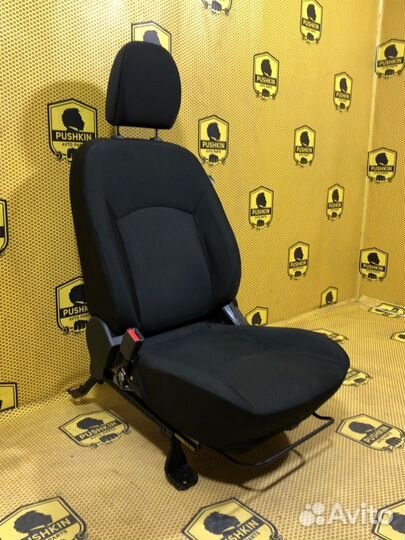 Сиденье переднее левое Mitsubishi ASX