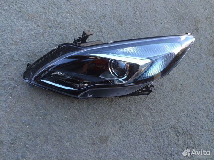 Фара Opel Zafira C