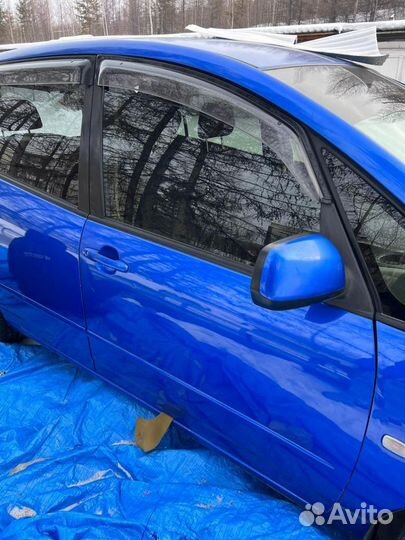 Toyota Corolla Spacio 1.5 AT, 2002, битый, 200 000 км