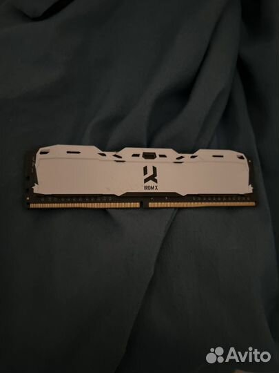 Irdm X (8 GB)