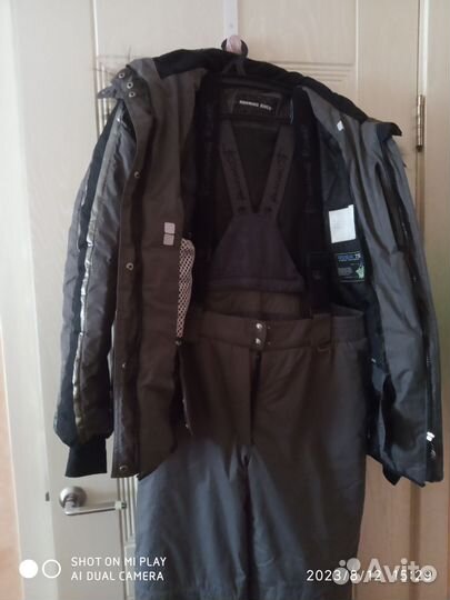 Спортивный костюм женский