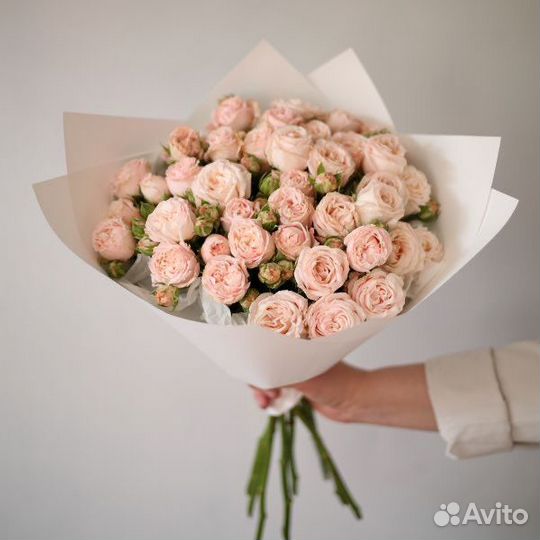 Букеты из кустовых роз цветы