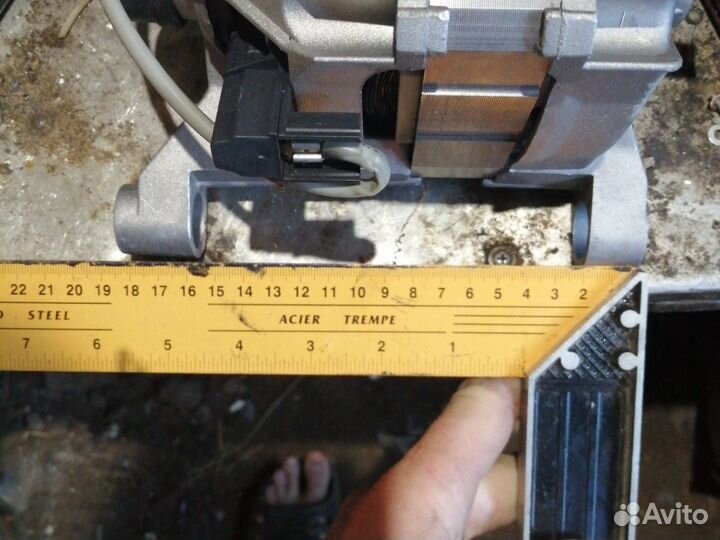 Двигатель стиралки Индэзит