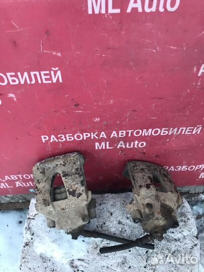 Суппорта передние Skoda Octavia 1997-2010 VW Golf