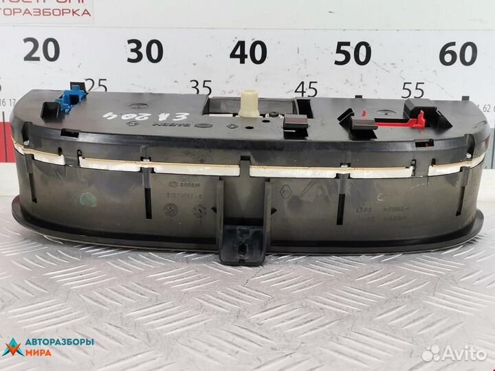 Щиток приборов (приборная панель) Renault Laguna