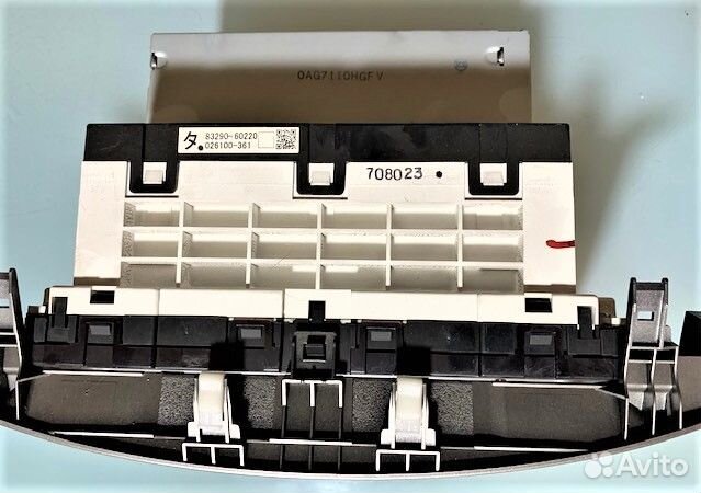 Головное устройство Toyota LC100