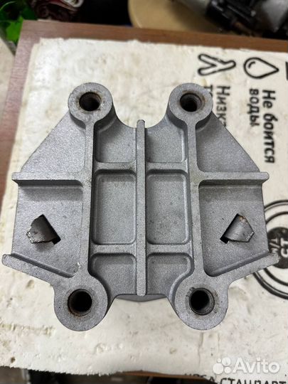 Опора даигателя передняя SEM 9514 MAN
