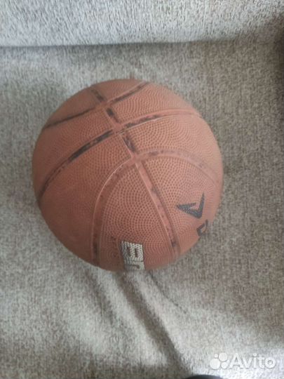 Баскетбольный мяч