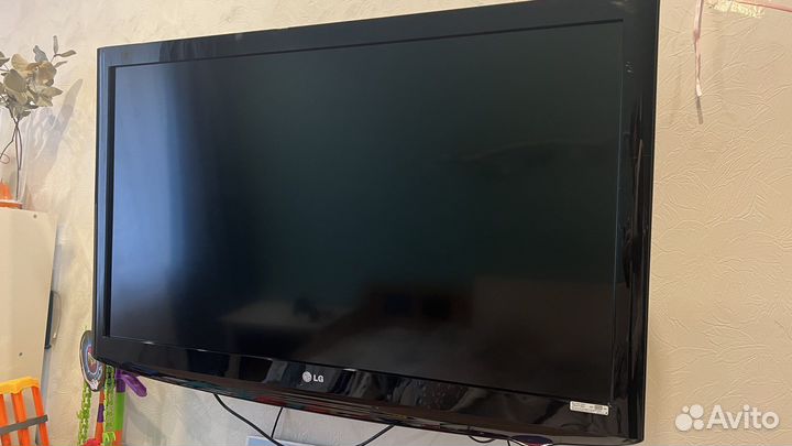 Телевизор LG 42LH2010