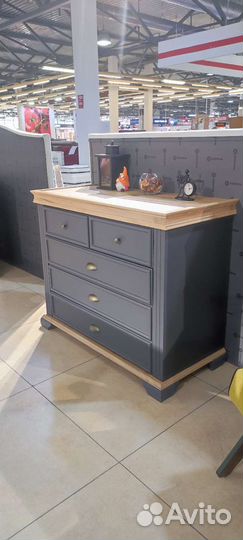 Комод белый