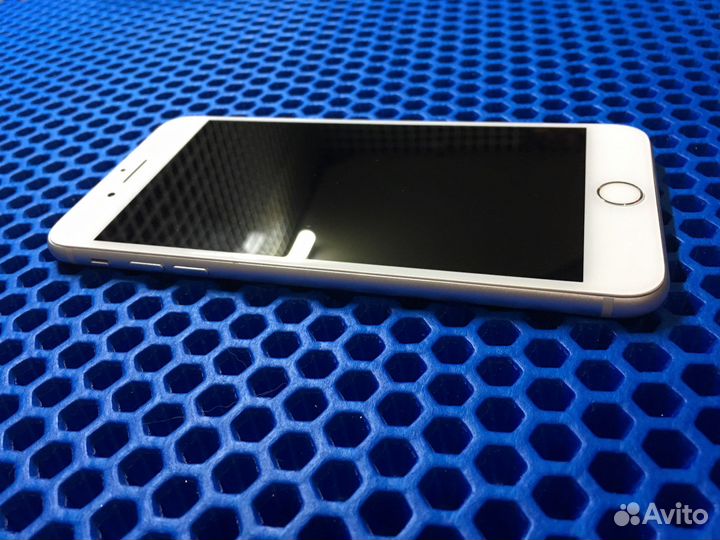iPhone 8 plus 64gb